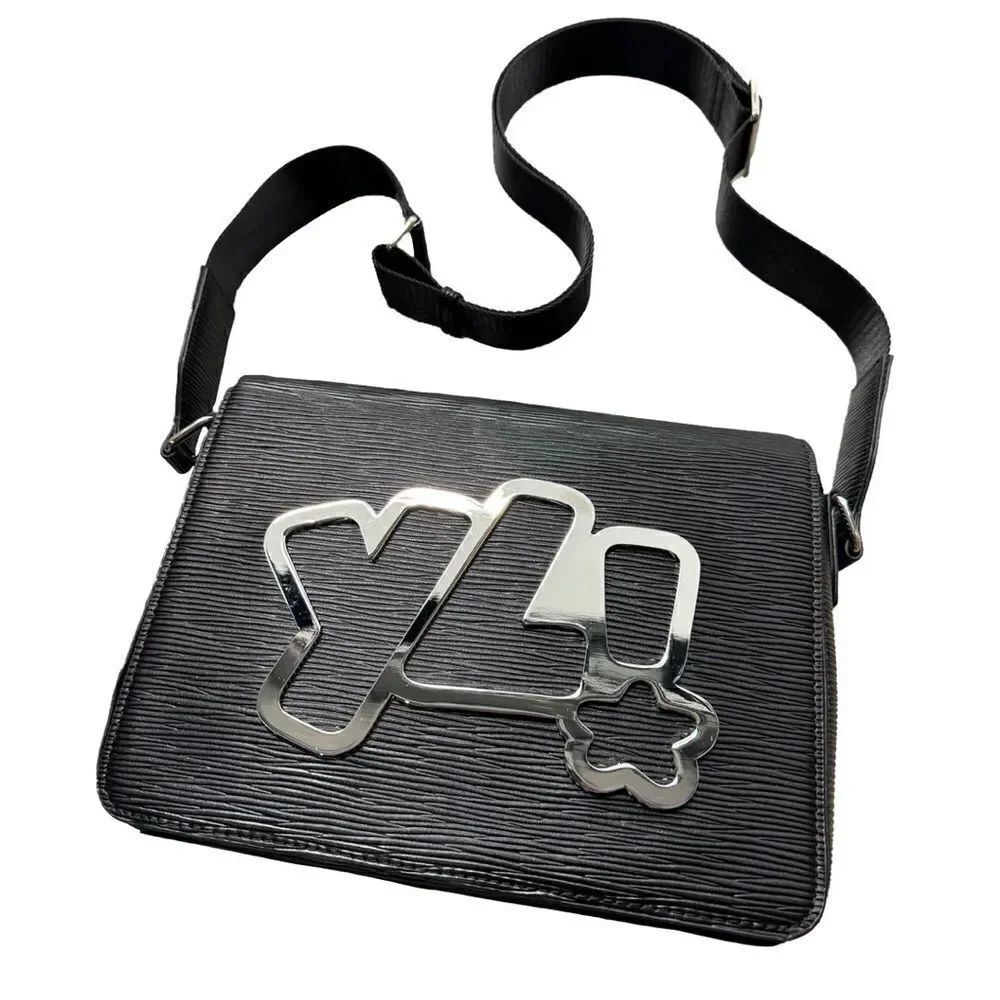 YL Messenger Cross Body Bag Black Silver Logo Strap NEW - Picture 11 of 11